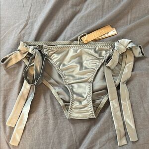 NWT SKIMS (xs) metallic/silver-grey Tie-Side Bikini Bottom